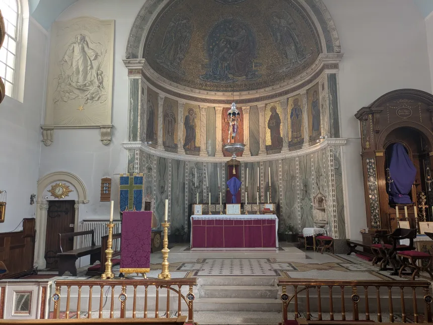 Innsiden av en kirke i London