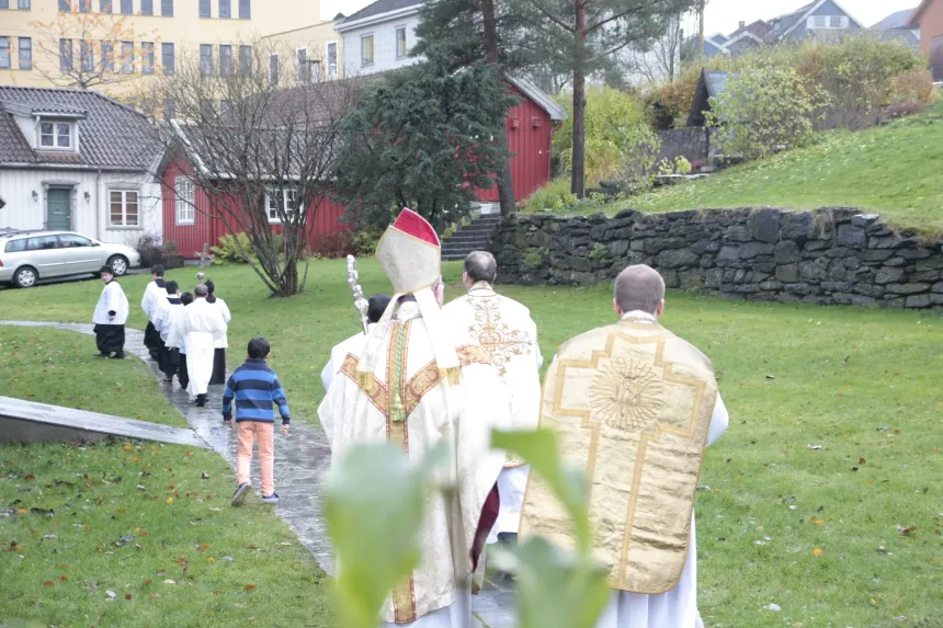 Sogneprestinnsettelse av Ragnar Leer Salvesen